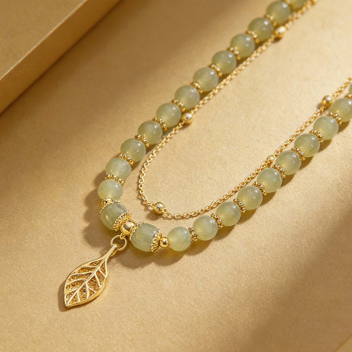 【descuento】de oro de 14K con jade Hetiano