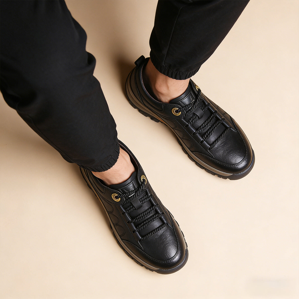 Nuevos zapatos de cuero genuino para hombre, modernos, cómodos y transpirables.