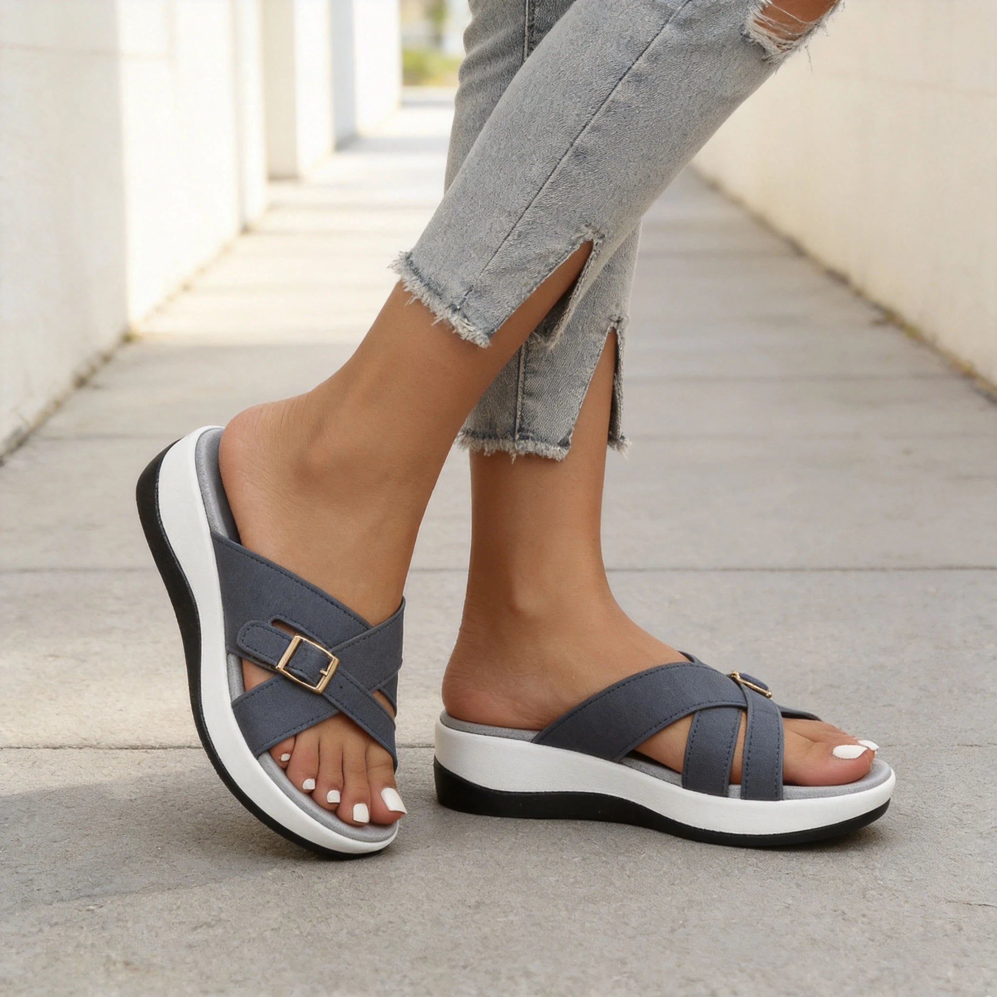 👡✨【Talpă ultra moale】Sandale de vară din piele naturală, cu barete încrucișate și design la modă